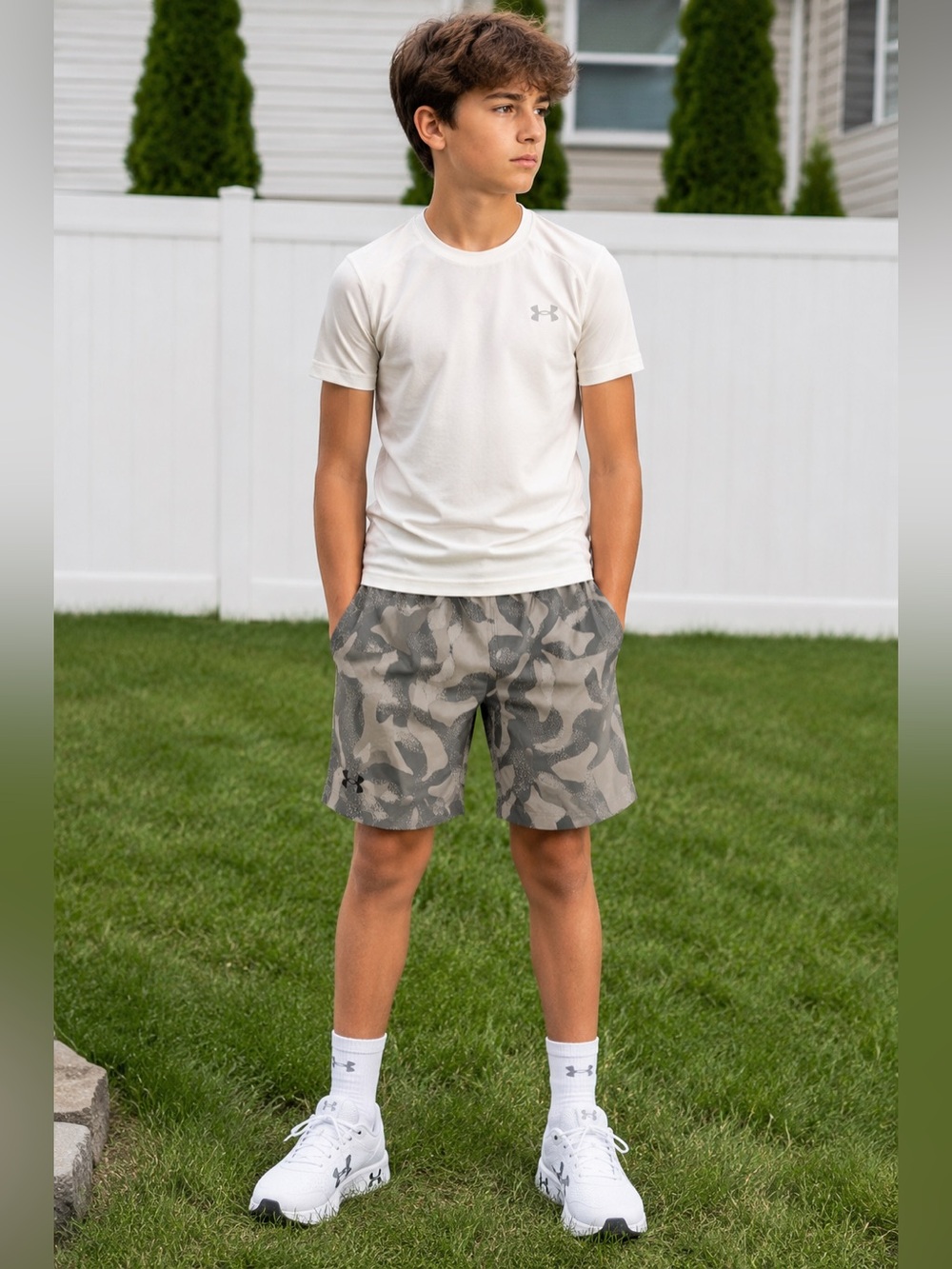 Under Armour Youth XL Camo Athletic Shorts Gray Moisture Wicking EUC